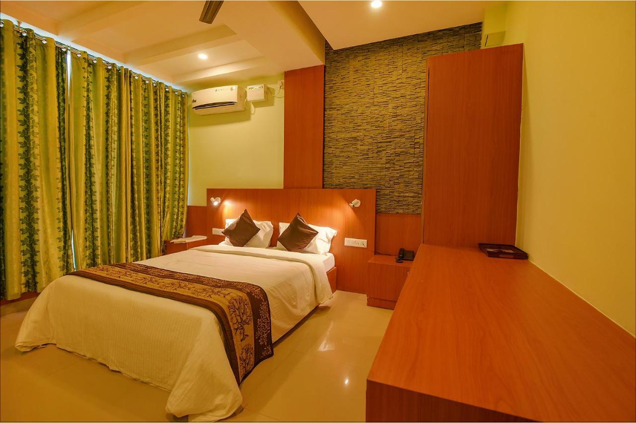 Fabhotel The Btm Palace - Btm Layout Nr Gopalan Innovation Mall Bengalúr Exteriér fotografie