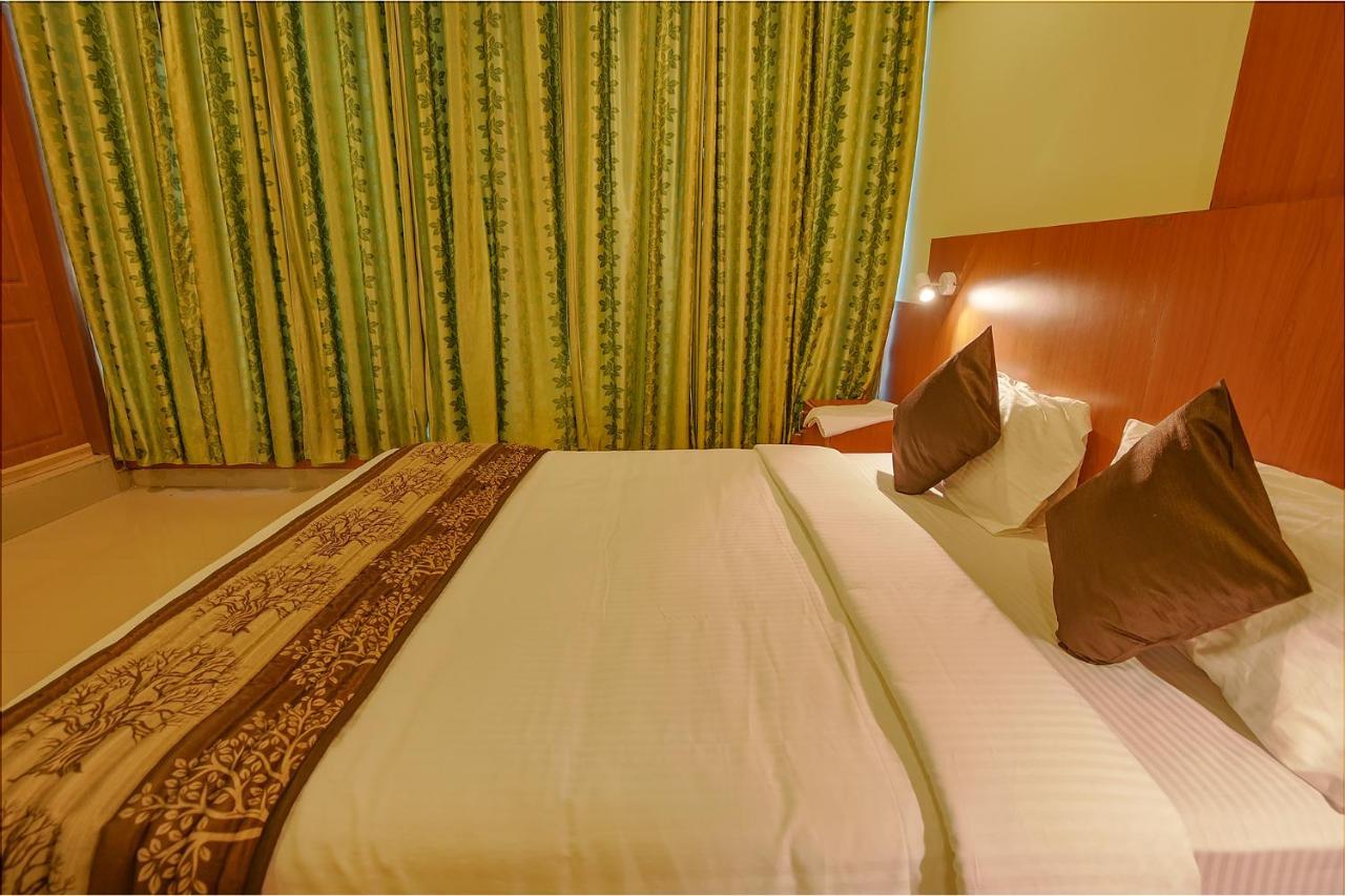 Fabhotel The Btm Palace - Btm Layout Nr Gopalan Innovation Mall Bengalúr Exteriér fotografie